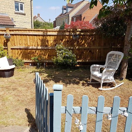 Siobhan'S Abode 2 Deluxe Doubles N Large Single No Pets Swindon Exterior photo